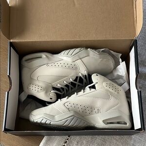 Kids High-Top Jordan Sneakers in Off-White